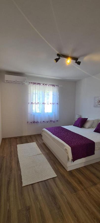 Helena Apartment